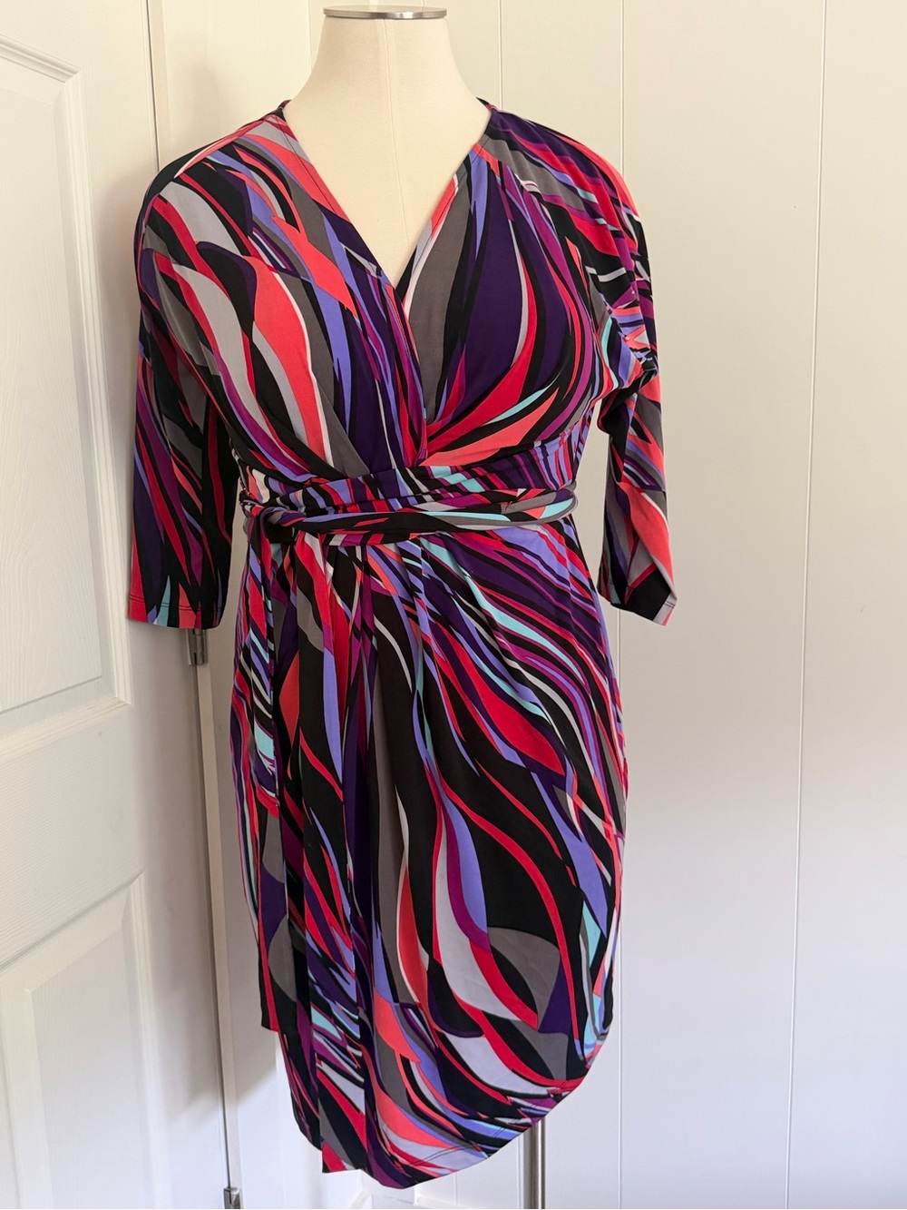 Jones Studio Multicolor Swirl Wrap Dress - Black, Purple, Red